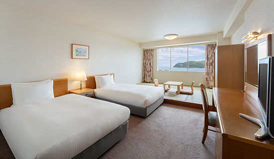 Classic Room, Japanese-Western style, 2 single beds and 2 futon beds, Ocean/Sea view