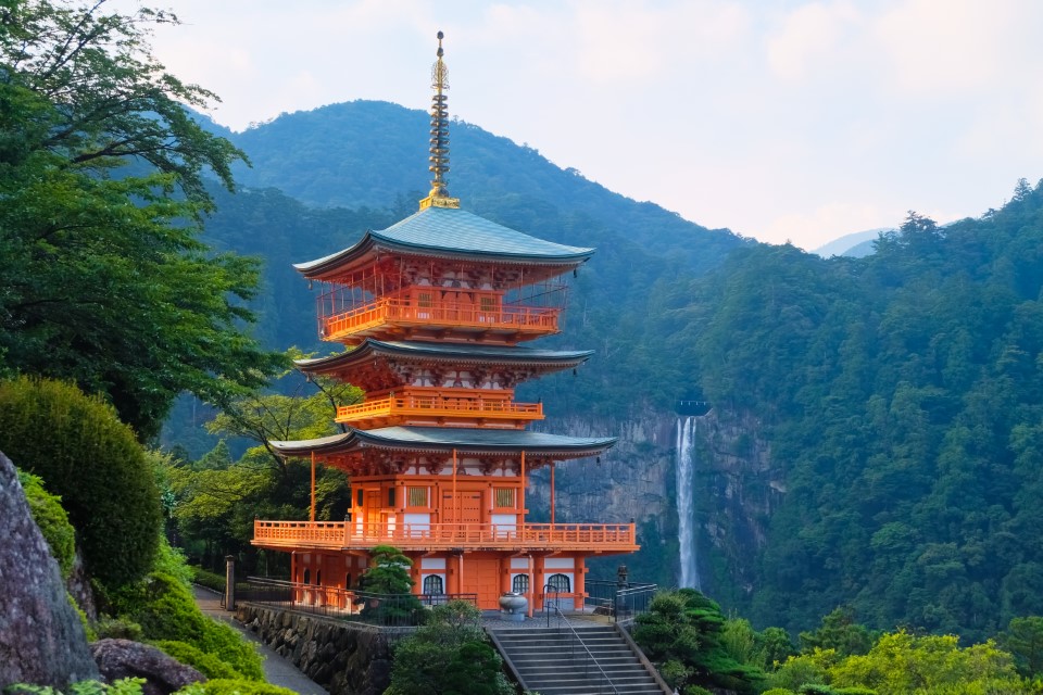 Kumano Miyama, famous as a World Heritage Site