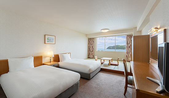 Classic Room, Japanese-Western style, 2 single beds and 2 futon beds, Ocean/Sea view